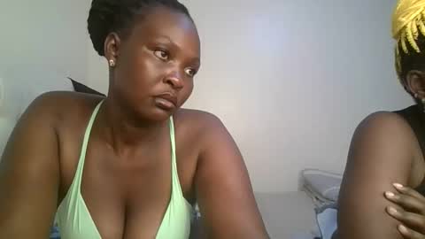 Snapshot of thicky_rue chatting on 12-16-25, 06:46 Rue online show from 12-16-25, 06:46