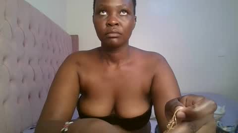 Snapshot of thicky_rue chatting on 02-05-26, 11:04 Rue online show from 02-05-26, 11:04