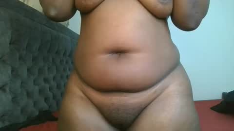 Snapshot of thicky_rue chatting on 05-13-26, 10:49 Rue online show from 05-13-26, 10:49
