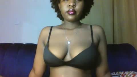 Snapshot of thickyannah2 chatting on 11-07-25, 01:05 thickyannah online show from 11-07-25, 01:05