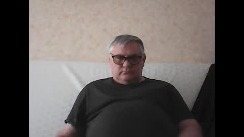 Snapshot of thierrysymp chatting on 12-22-24, 10:49 Thierrysymp online show from 12-22-24, 10:49