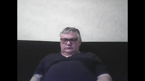Snapshot of thierrysymp chatting on 12-28-24, 05:14 Thierrysymp online show from 12-28-24, 05:14