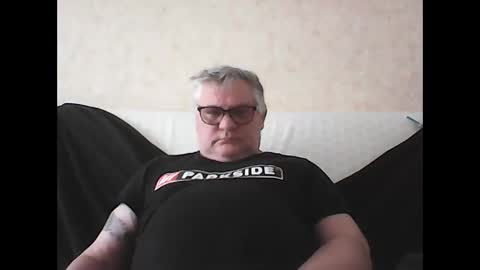 Snapshot of thierrysymp chatting on 01-15-25, 10:17 Thierrysymp online show from 01-15-25, 10:17