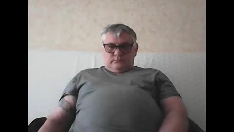 Snapshot of thierrysymp chatting on 01-19-25, 09:55 Thierrysymp online show from 01-19-25, 09:55