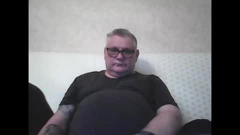 Snapshot of thierrysymp chatting on 02-10-25, 05:41 Thierrysymp online show from 02-10-25, 05:41