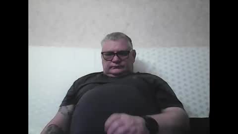 Snapshot of thierrysymp chatting on 02-15-25, 06:12 Thierrysymp online show from 02-15-25, 06:12