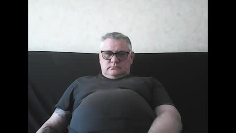 Snapshot of thierrysymp chatting on 02-23-25, 10:49 Thierrysymp online show from 02-23-25, 10:49