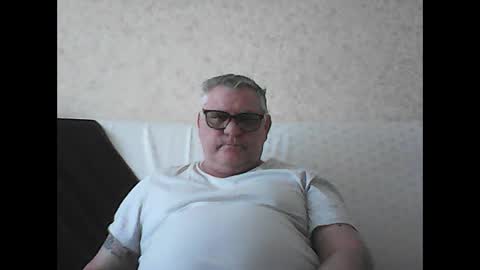 Snapshot of thierrysymp chatting on 03-05-25, 10:33 Thierrysymp online show from 03-05-25, 10:33