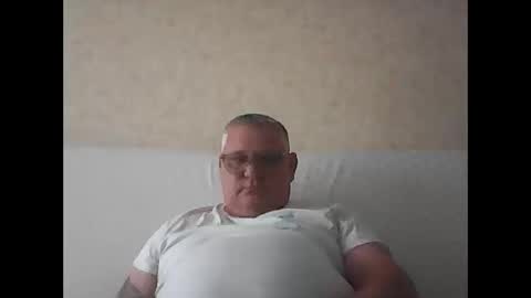 Snapshot of thierrysymp chatting on 10-08-25, 03:31 Thierrysymp online show from 10-08-25, 03:31