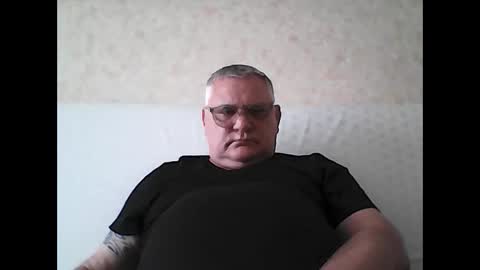 Snapshot of thierrysymp chatting on 10-14-25, 03:57 Thierrysymp online show from 10-14-25, 03:57