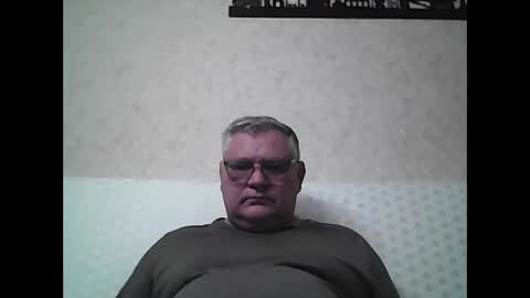Snapshot of thierrysymp chatting on 11-13-25, 05:23 Thierrysymp online show from 11-13-25, 05:23