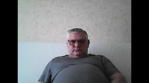 Snapshot of thierrysymp chatting on 11-16-25, 10:21 Thierrysymp online show from 11-16-25, 10:21