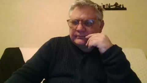Snapshot of thierrysymp chatting on 03-09-26, 05:17 Thierrysymp online show from 03-09-26, 05:17