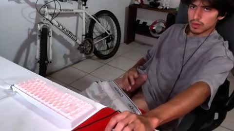 thieves_us online show from 09-18-25, 04:03