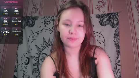 Snapshot of thighswithspikes chatting on 11-14-25, 07:18 thighswithspikes online show from 11-14-25, 07:18