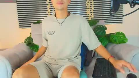Thiago Saenzz online show from 06-18-26, 08:24