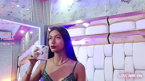 Eva  online show from 01-24-25, 02:07