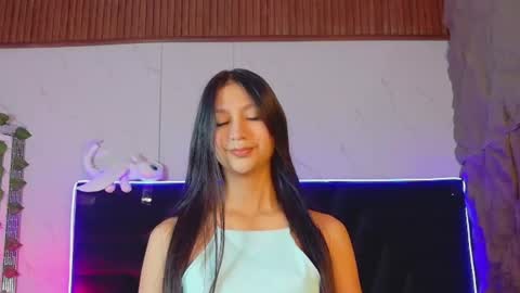 Eva  online show from 06-13-26, 06:50