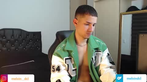 Snapshot of thin_tommy11 chatting on 12-29-24, 10:25 thin_tommy11 online show from 12-29-24, 10:25