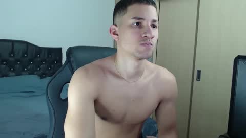 Snapshot of thin_tommy11 chatting on 01-15-25, 11:08 thin_tommy11 online show from 01-15-25, 11:08