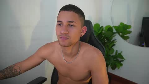 Snapshot of thin_tommy11 chatting on 12-20-25, 08:49 thin_tommy11 online show from 12-20-25, 08:49