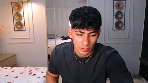 MICHAEL AND CRISS online show from 12-21-25, 09:22