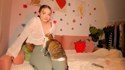 Amelia  shows on mondays fridays and sundays  if anything changes im giving updates on my fansly  online show from 10-03-25, 05:10