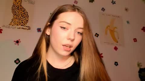 Amelia  shows on mondays fridays and sundays  if anything changes im giving updates on my fansly  online show from 10-05-25, 04:27