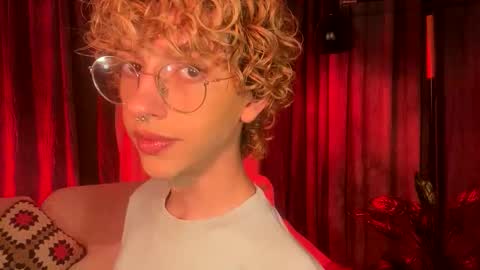 Damiano online show from 05-25-26, 10:05