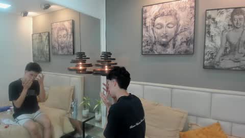 Thom online show from 04-08-26, 11:43