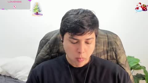 Snapshot of thom_ohtani chatting on 11-06-25, 08:10 thom_ohtani online show from 11-06-25, 08:10