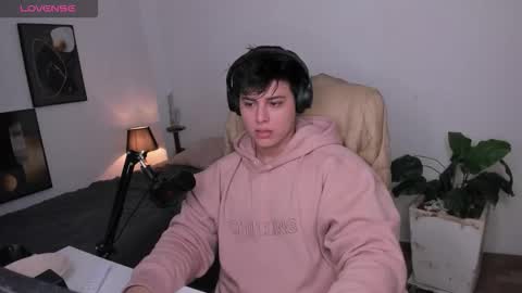 Snapshot of thom_ohtani chatting on 11-14-25, 03:16 thom_ohtani online show from 11-14-25, 03:16