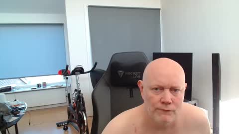 thomas315627 online show from 05-09-26, 06:18