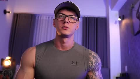 Snapshot of thomas_falcon1 chatting on 09-30-25, 12:37 Thomas Falcon online show from 09-30-25, 12:37