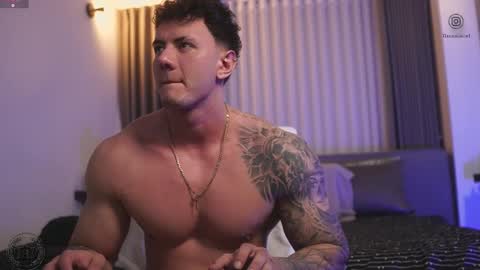 Snapshot of thomas_falcon1 chatting on 10-20-25, 11:16 Thomas Falcon online show from 10-20-25, 11:16