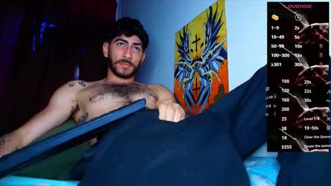 Snapshot of thomas_ks11 chatting on 01-07-26, 01:24 thomas_ks11 online show from 01-07-26, 01:24