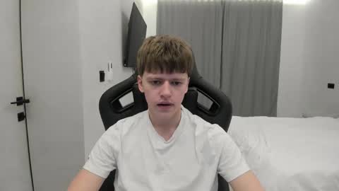 Snapshot of thomas_shelbivip chatting on 03-27-26, 09:58 Tomas online show from 03-27-26, 09:58