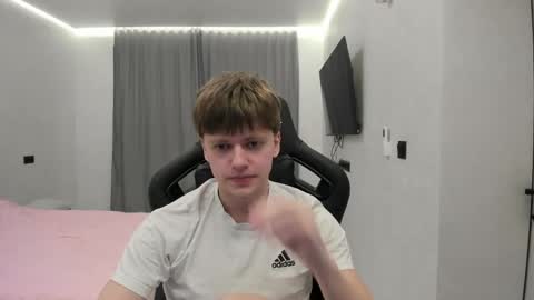 Snapshot of thomas_shelbivip chatting on 04-12-26, 06:24 Tomas online show from 04-12-26, 06:24