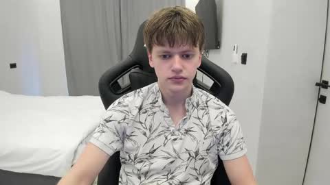Snapshot of thomas_shelbivip chatting on 04-19-26, 10:14 Tomas online show from 04-19-26, 10:14