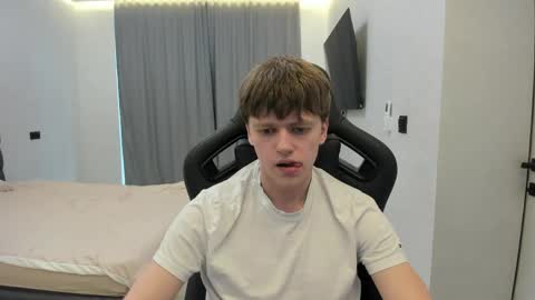 Snapshot of thomas_shelbivip chatting on 04-23-26, 12:51 Tomas online show from 04-23-26, 12:51