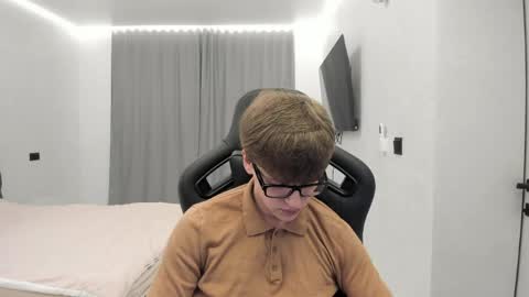 Snapshot of thomas_shelbivip chatting on 04-30-26, 08:57 Tomas online show from 04-30-26, 08:57