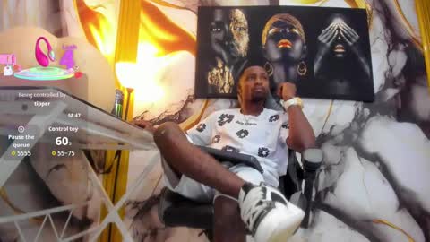 Snapshot of thomas_shelbys chatting on 10-05-25, 03:49 Thomas online show from 10-05-25, 03:49