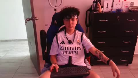 VALERIA online show from 02-19-25, 08:10