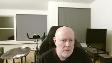 Snapshot of thomash32 chatting on 09-24-25, 08:45 thomash32 online show from 09-24-25, 08:45