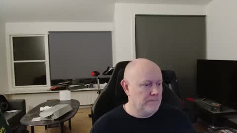 Snapshot of thomash32 chatting on 01-10-26, 06:53 thomash32 online show from 01-10-26, 06:53