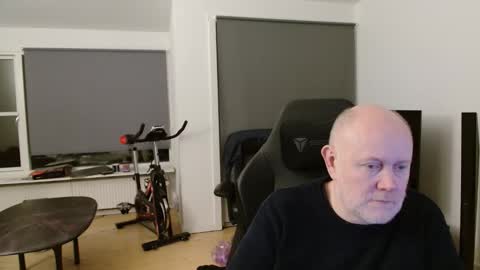 Snapshot of thomash32 chatting on 01-17-26, 07:28 thomash32 online show from 01-17-26, 07:28