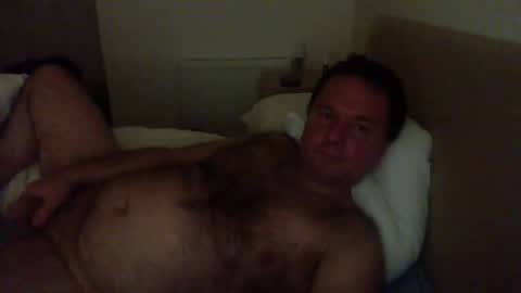 Snapshot of thomaspol chatting on 04-02-26, 10:18 Tom online show from 04-02-26, 10:18