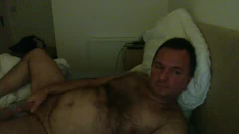 Tom online show from 06-11-26, 10:41