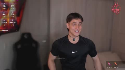 Snapshot of thomklein chatting on 03-19-26, 07:18 Thom Klein online show from 03-19-26, 07:18