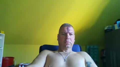 Snapshot of thomsen1478 chatting on 09-27-25, 10:09 thomsen1478 online show from 09-27-25, 10:09